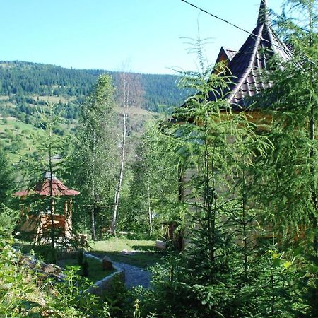 Kraevyd Hotel Yaremche Eksteriør billede