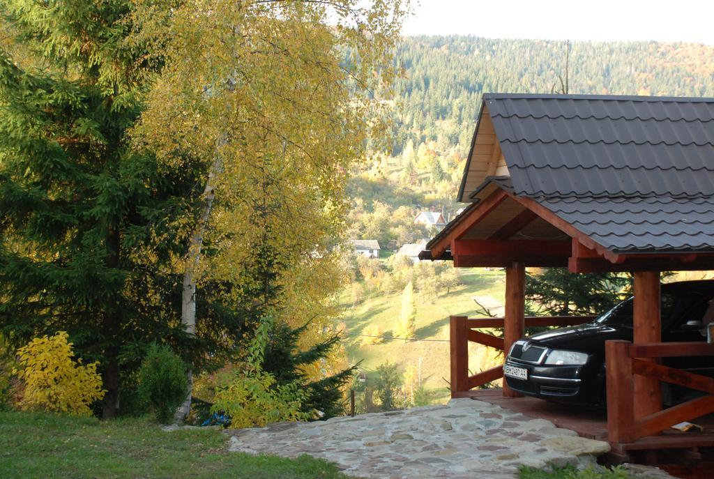 Kraevyd Hotel Yaremche Eksteriør billede