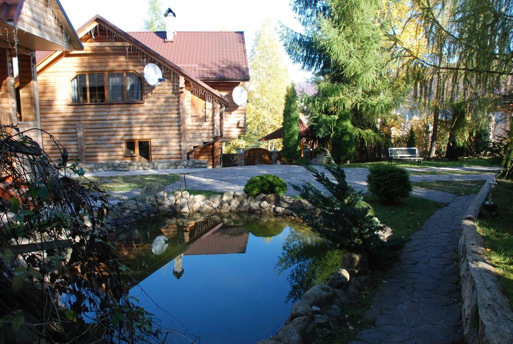 Kraevyd Hotel Yaremche Eksteriør billede